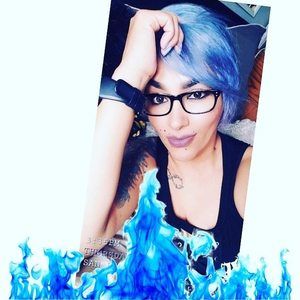 Meet your Posher, Perla